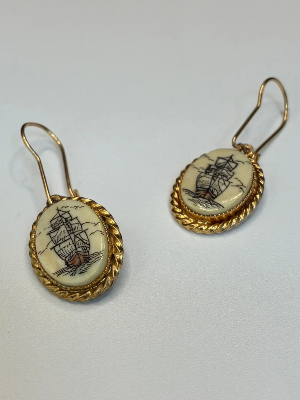Vintage Gold-Tone Scrimshaw Nautical Ship Dangle Earrings